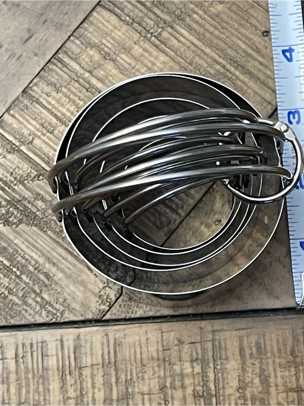 nesting stainless steel biscuit and cookie cutter set